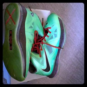Lebron 10